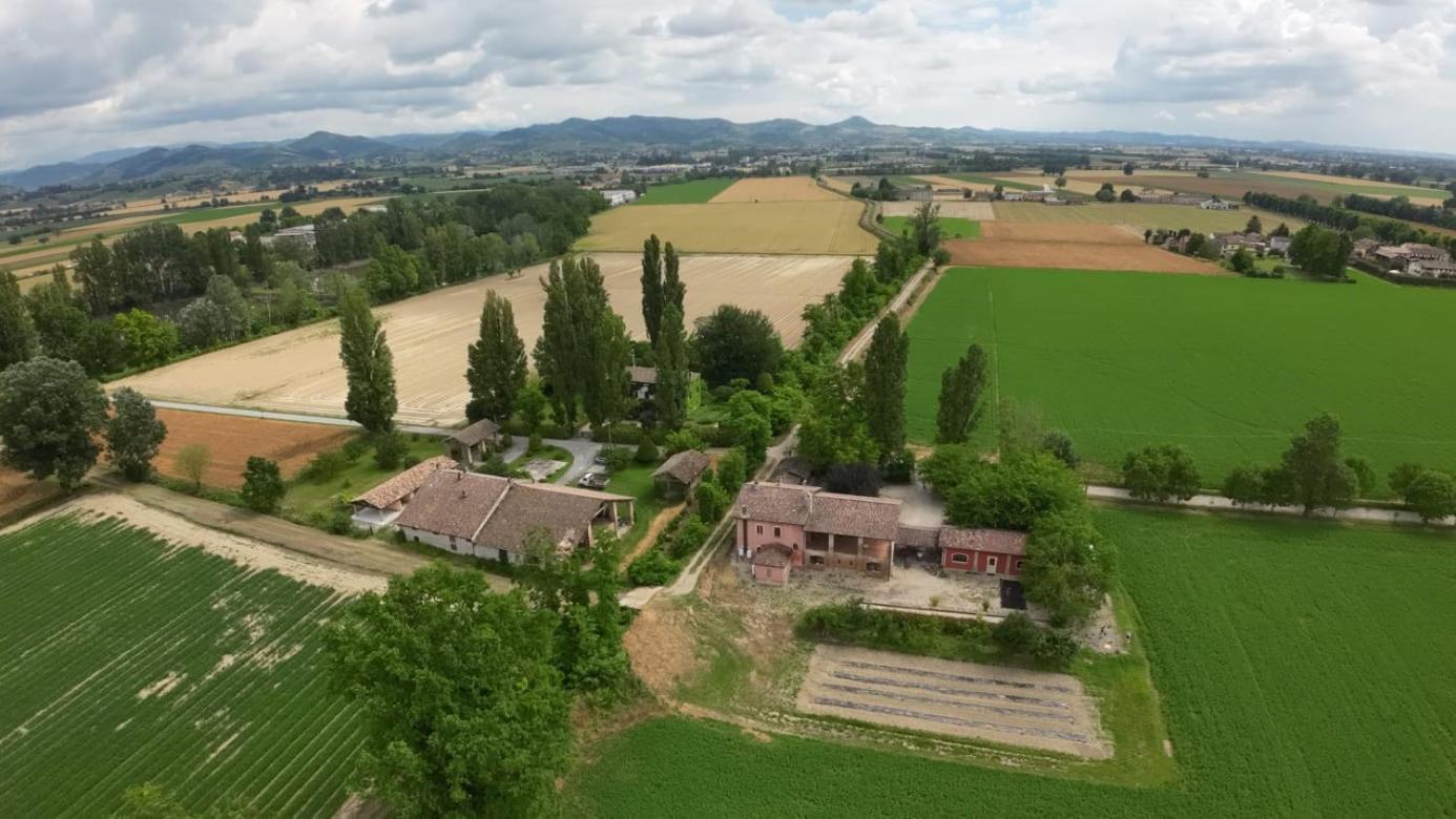Agriturismo Le Corti Della Gualdana Voghera Exterior foto